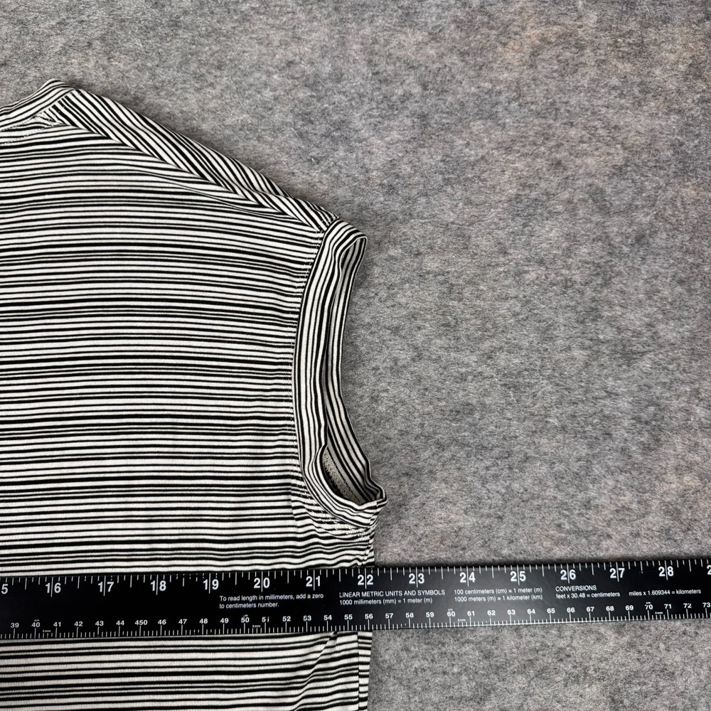 Athleta Cloudlight Stratus Tee Shirt Striped Womens Medium M - Picture 7 of 9